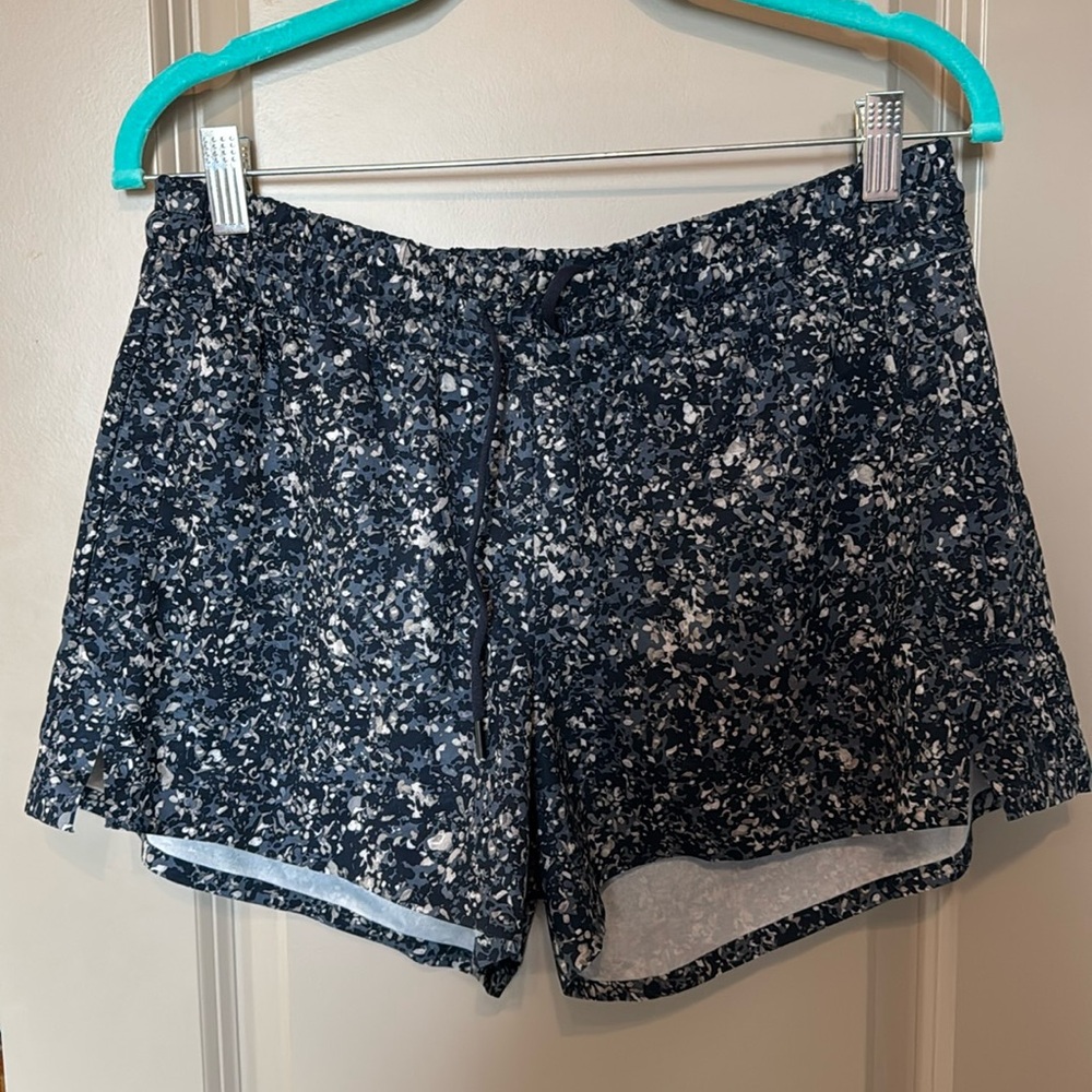 Athleta Printed Shorts Blue Size 8